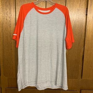 Old Navy T-shirt